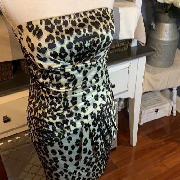 Alphorria Leopard Print Black/Tan Strapless‎ Mini Side Pleated Dress Size P/4 - Picture 3 of 12